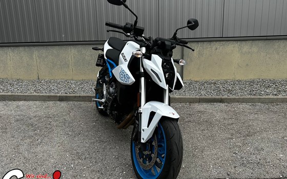 Gebrauchtmotorrad Suzuki GSX-8S - Bild 2 Gebrauchtmotorrad Suzuki GSX-8S - Bild 2