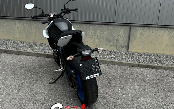 Gebrauchtmotorrad Suzuki GSX-8S - Bild 3 Gebrauchtmotorrad Suzuki GSX-8S - Bild 3