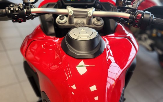 Gebrauchtmotorrad Ducati Multistrada V4 Rally - Bild 3 Gebrauchtmotorrad Ducati Multistrada V4 Rally - Bild 3