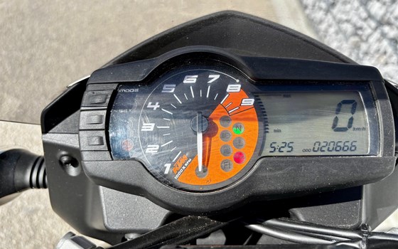 Gebrauchtmotorrad KTM 690 Duke - Bild 5 Gebrauchtmotorrad KTM 690 Duke - Bild 5