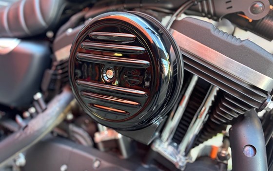 Gebrauchtmotorrad Harley-Davidson Sportster XL 883 N Iron - Bild 5 Gebrauchtmotorrad Harley-Davidson Sportster XL 883 N Iron - Bild 5