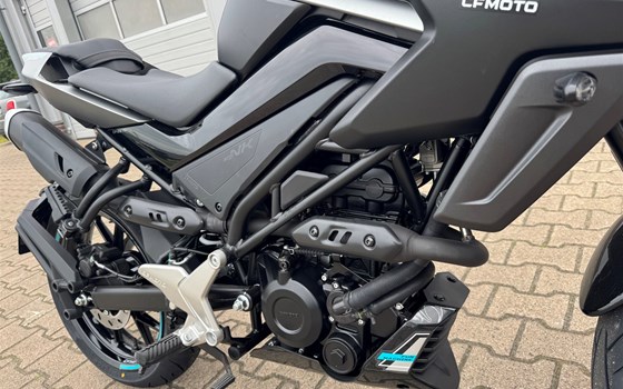 Neufahrzeug CFMOTO 125NK - Bild 7