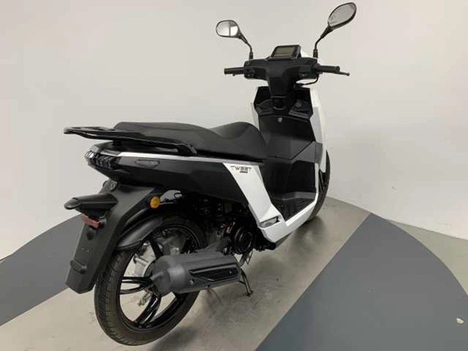 Angebot Peugeot Tweet 50 Bild 3: Angebot Peugeot Tweet 50