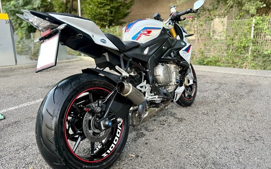 Gebrauchtmotorrad BMW S 1000 R - Bild 1 Gebrauchtmotorrad BMW S 1000 R - Bild 1