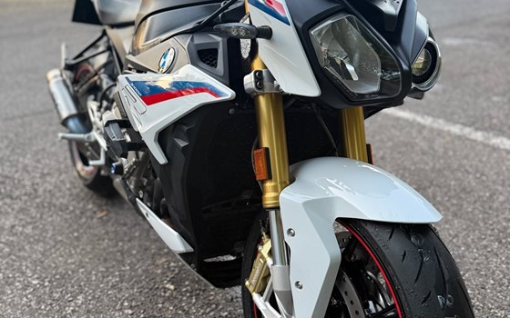 Gebrauchtmotorrad BMW S 1000 R - Bild 3 Gebrauchtmotorrad BMW S 1000 R - Bild 3