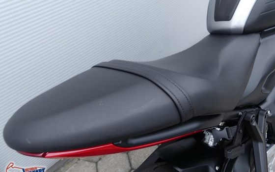 Gebrauchtmotorrad Triumph Trident 660 - Bild 5