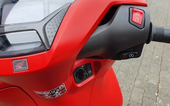 Neufahrzeug Honda SH350i - Bild 14