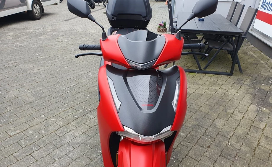 Angebot Honda SH350i Bild 8: Angebot Honda SH350i