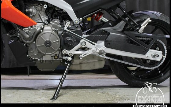 Gebrauchtmotorrad Aprilia Tuono 457 - Bild 21