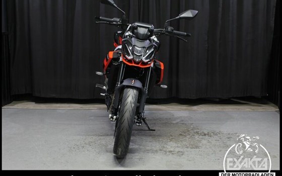 Gebrauchtmotorrad Aprilia Tuono 457 - Bild 8