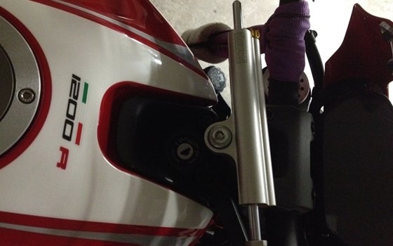 Gebrauchtmotorrad Ducati Monster 1200 R - Bild 12 Gebrauchtmotorrad Ducati Monster 1200 R - Bild 12