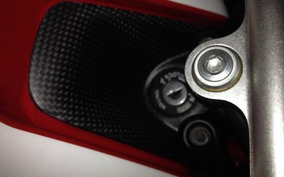 Gebrauchtmotorrad Ducati Monster 1200 R - Bild 13 Gebrauchtmotorrad Ducati Monster 1200 R - Bild 13