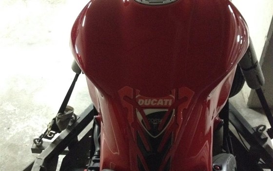 Gebrauchtmotorrad Ducati Monster 1200 R - Bild 14 Gebrauchtmotorrad Ducati Monster 1200 R - Bild 14