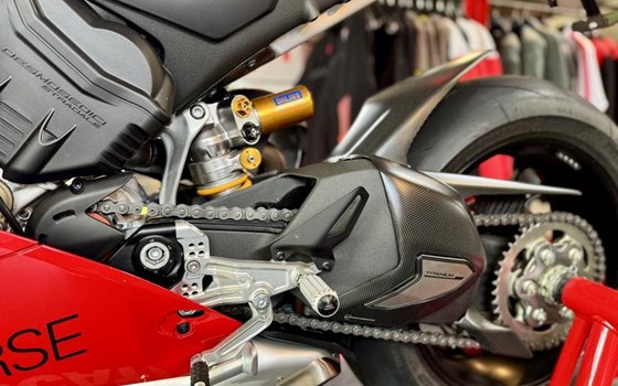 Gebrauchtmotorrad Ducati Panigale V4 R - Bild 11