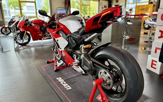 Gebrauchtmotorrad Ducati Panigale V4 R - Bild 4
