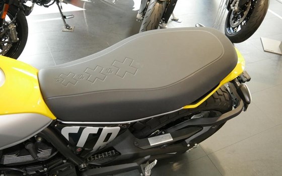 Gebrauchtmotorrad Ducati Scrambler Icon - Bild 6