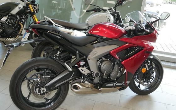 Gebrauchtmotorrad Triumph Daytona 660 - Bild 2