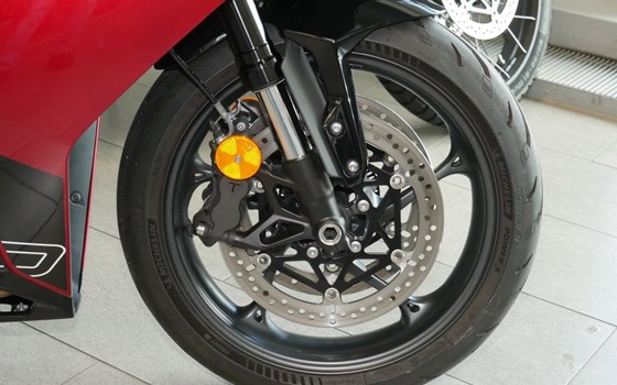 Gebrauchtmotorrad Triumph Daytona 660 - Bild 6