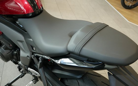 Gebrauchtmotorrad Triumph Daytona 660 - Bild 7