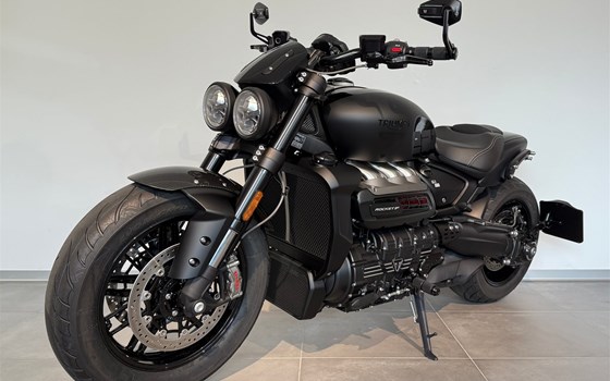 Gebrauchtmotorrad Triumph Rocket 3 R Black - Bild 1 Gebrauchtmotorrad Triumph Rocket 3 R Black - Bild 1