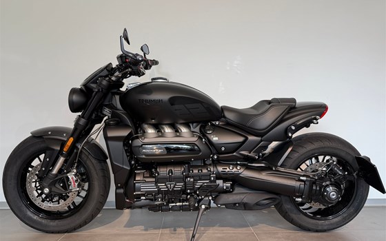 Gebrauchtmotorrad Triumph Rocket 3 R Black - Bild 2 Gebrauchtmotorrad Triumph Rocket 3 R Black - Bild 2