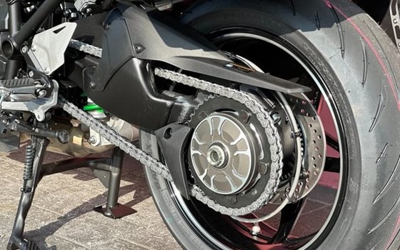 Neufahrzeug Kawasaki Ninja H2 SX SE - Bild 8