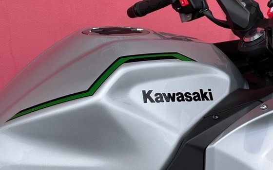 Neufahrzeug Kawasaki Ninja 7 Hybrid - Bild 12