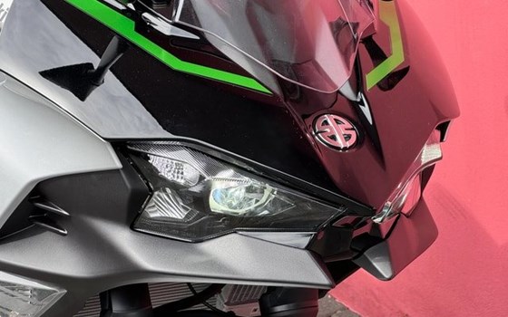 Motorrad Occasion Kawasaki Ninja 7 Hybrid - Bild 14