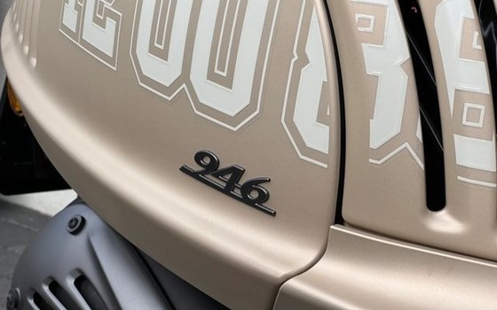 Neufahrzeug Vespa 946 Dragon - Bild 7