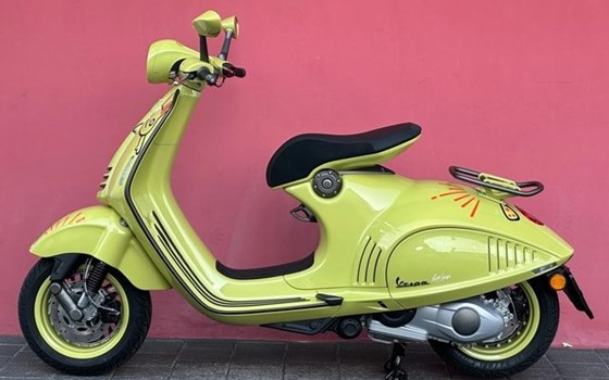 Neufahrzeug Vespa 946 10° Anniversario - Bild 8