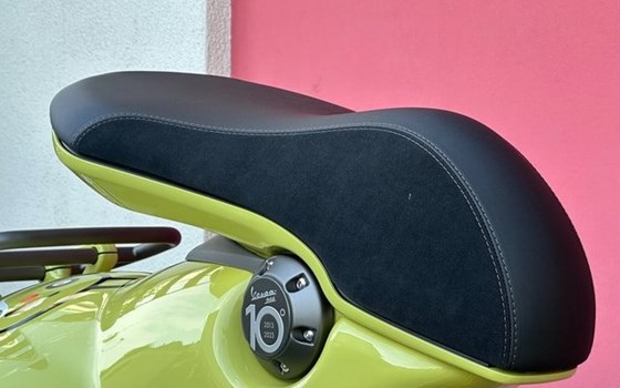 Neufahrzeug Vespa 946 10° Anniversario - Bild 15