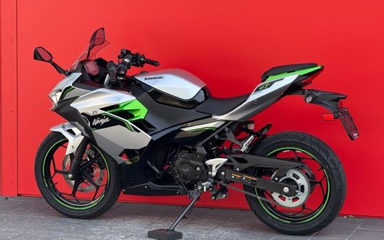Neufahrzeug Kawasaki Ninja e-1 - Bild 10
