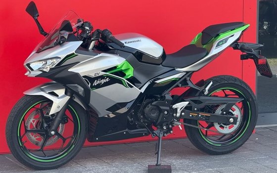 Neufahrzeug Kawasaki Ninja e-1 - Bild 12