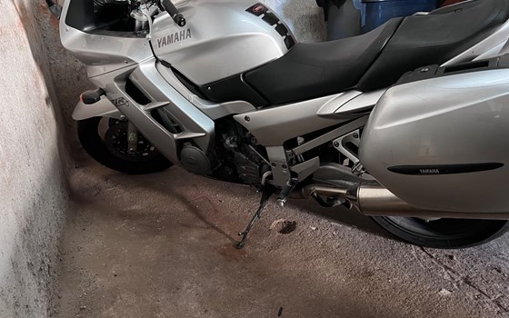 Gebrauchtmotorrad Yamaha FJR 1300 - Bild 1 Gebrauchtmotorrad Yamaha FJR 1300 - Bild 1