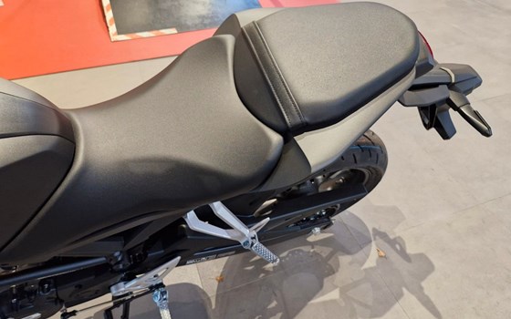 Neufahrzeug Honda CB125R - Bild 12