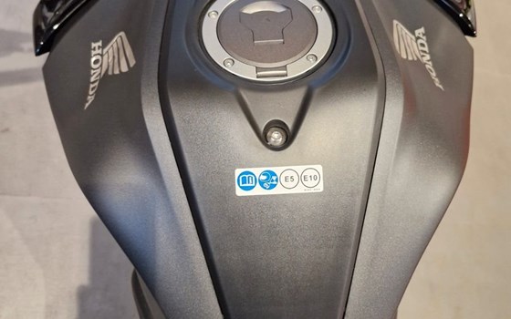 Neufahrzeug Honda CB125R - Bild 13