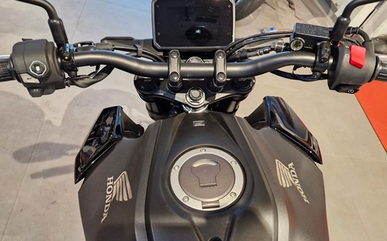 Neufahrzeug Honda CB125R - Bild 14