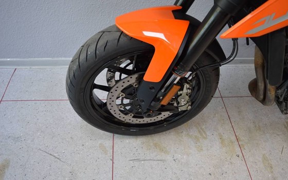 Gebrauchtmotorrad KTM 790 Duke - Bild 9