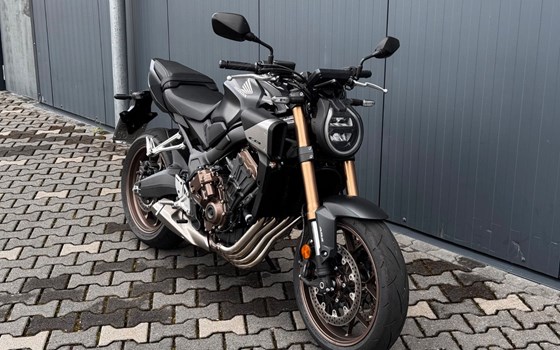 Gebrauchtmotorrad Honda CB650R E-Clutch - Bild 3