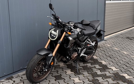 Gebrauchtmotorrad Honda CB650R E-Clutch - Bild 7