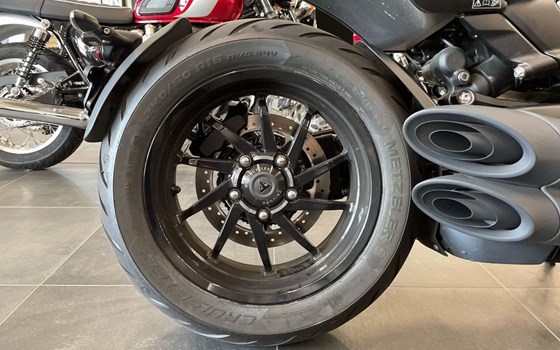 Gebrauchtmotorrad Triumph Rocket 3 Storm GT - Bild 10