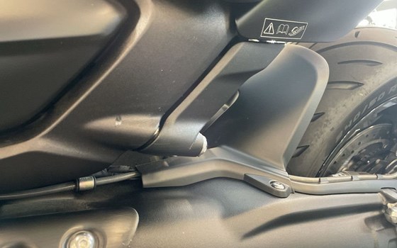 Gebrauchtmotorrad Triumph Rocket 3 Storm GT - Bild 15