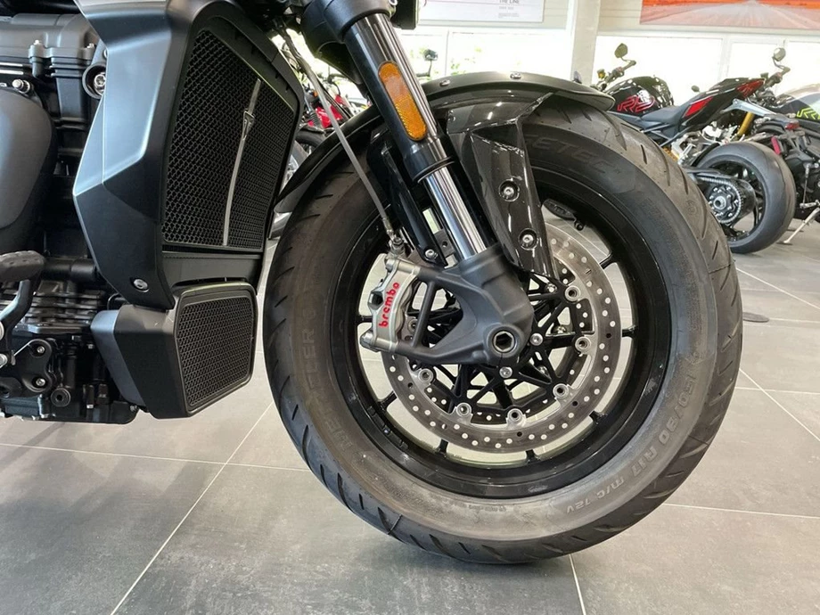 Angebot Triumph Rocket 3 Storm GT Bild 8: Angebot Triumph Rocket 3 Storm GT