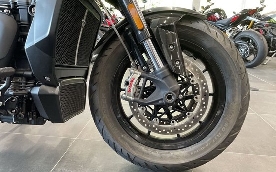 Gebrauchtmotorrad Triumph Rocket 3 Storm GT - Bild 8