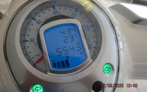 Gebrauchtmotorrad Peugeot Django 125 Sport - Bild 10