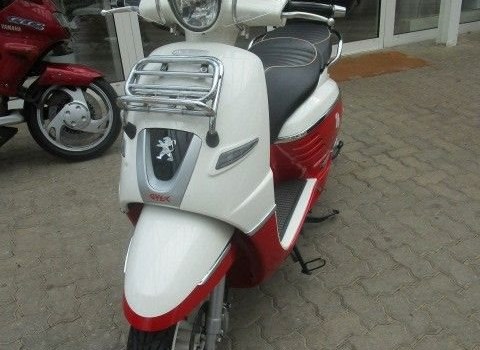 Gebrauchtmotorrad Peugeot Django 125 Sport - Bild 3