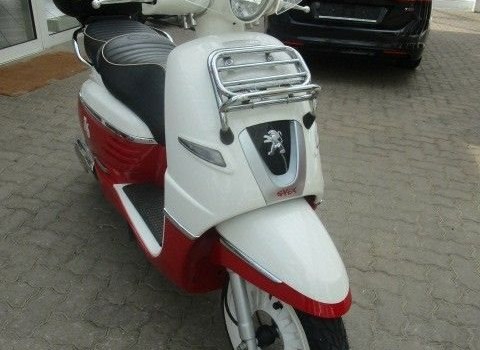 Gebrauchtmotorrad Peugeot Django 125 Sport - Bild 6