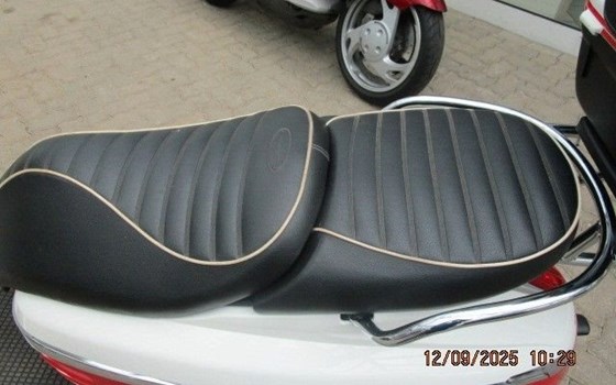 Gebrauchtmotorrad Peugeot Django 125 Sport - Bild 8