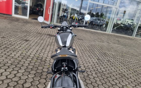 Gebrauchtmotorrad Triumph BONNEVILLE BOBBER CHROME EDITION - Bild 11