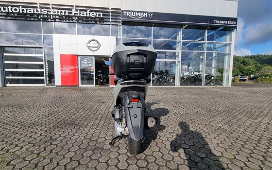 Gebrauchtmotorrad Honda SH125i - Bild 4